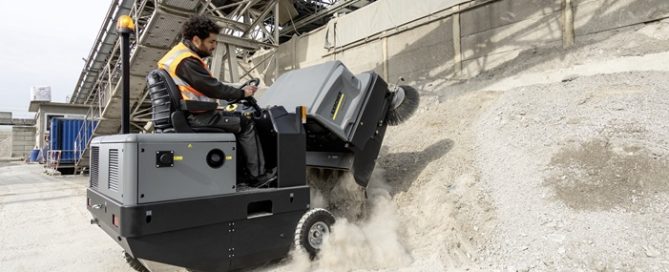 spazzatrice industriale scarico in quota